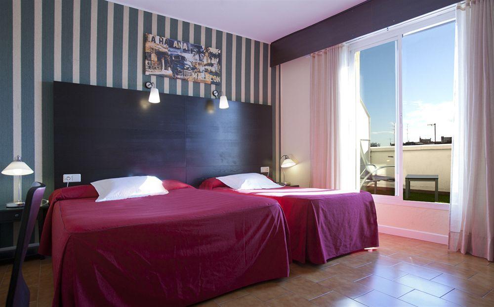 Hrc Hotel Madrid Room photo