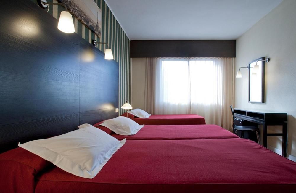 Hrc Hotel Madrid Exterior photo